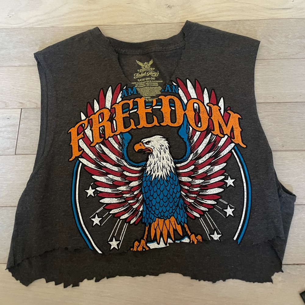Faded Glory Cropped Freedom Tank